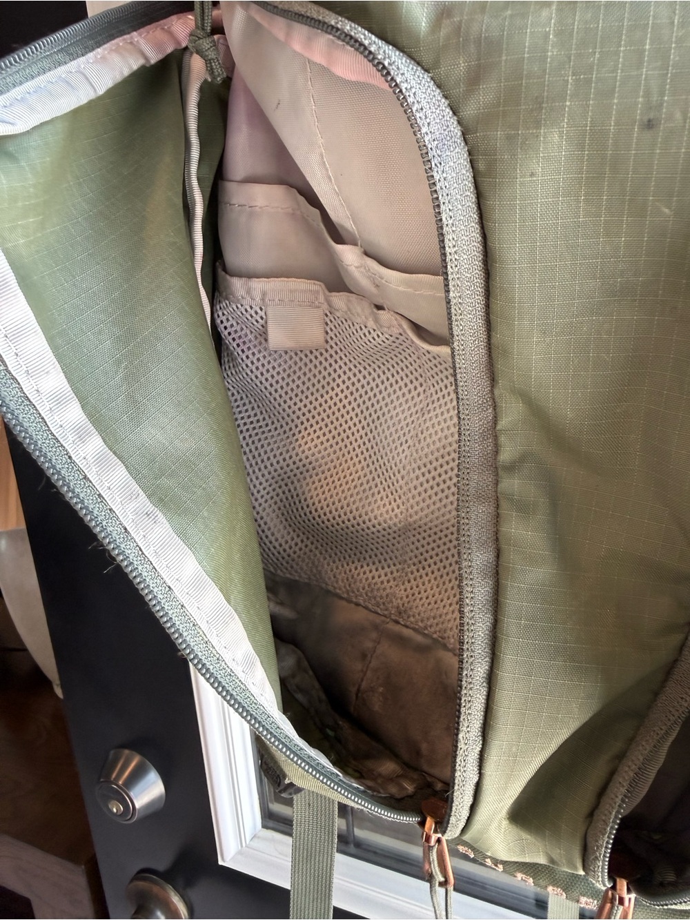 The North Face Surge Backpack Olive Green Laptop Travel Hiking Bag - Picture 5 of 10